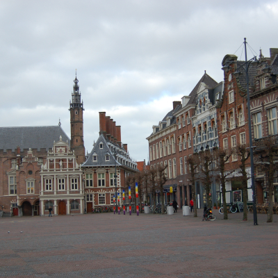 Hypotheek advies in het historische  Haarlem | Door CT Snow from Hsinchu, Taiwan - Haarlem, CC BY 2.0, https://commons.wikimedia.org/w/index.php?curid=2999771